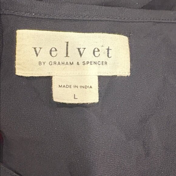 Velvet by Graham and Spencer Floral Embroidered Bell Sleeve Dress Black - Picture 8 of 9